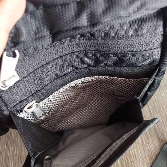 Ebags Black Crossbody Messenger Bag - Picture 4 of 7